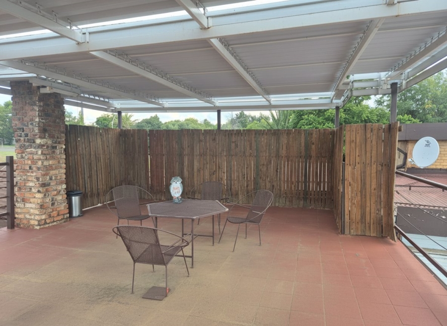 6 Bedroom Property for Sale in Dan Pienaar Free State